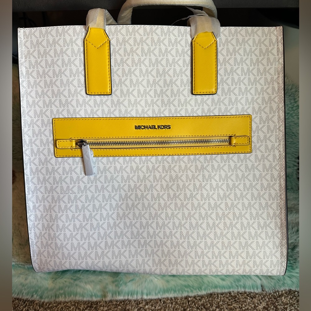 Michael Kors Kenly Tote